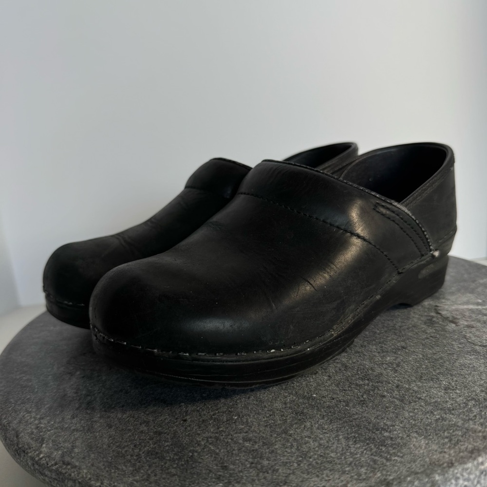 Dansko Solid Black Professional Clogs Shoes 38 - image 1
